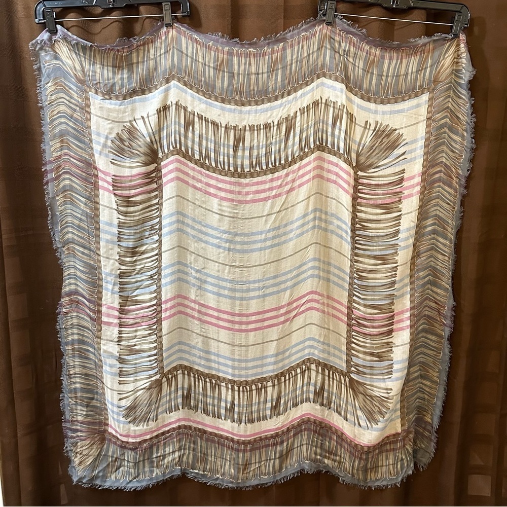 Beautiful Scarf-excellent condition!